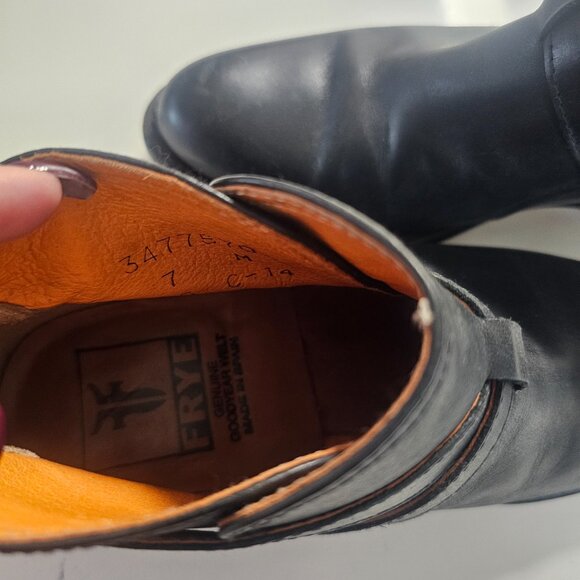 Womens Frye Boots - Picture 6 of 8
